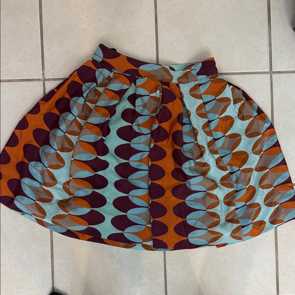 HD in Paris A-Line Skirt with Bold Pattern - Picture 4 of 4